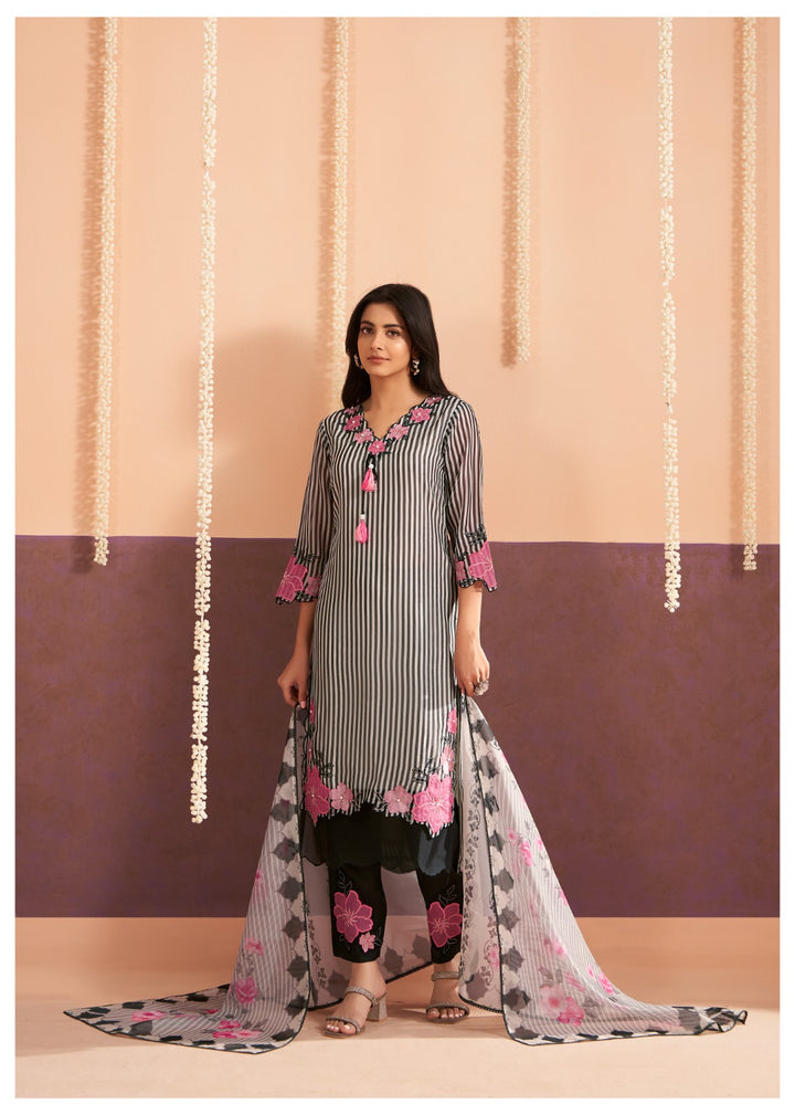 Lisba Jade Embroidered Lawn Suit Set