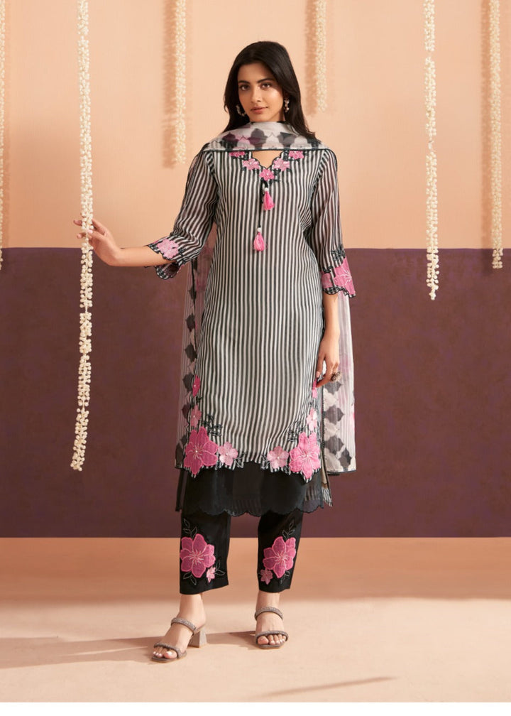 Lisba Jade Embroidered Lawn Suit Set