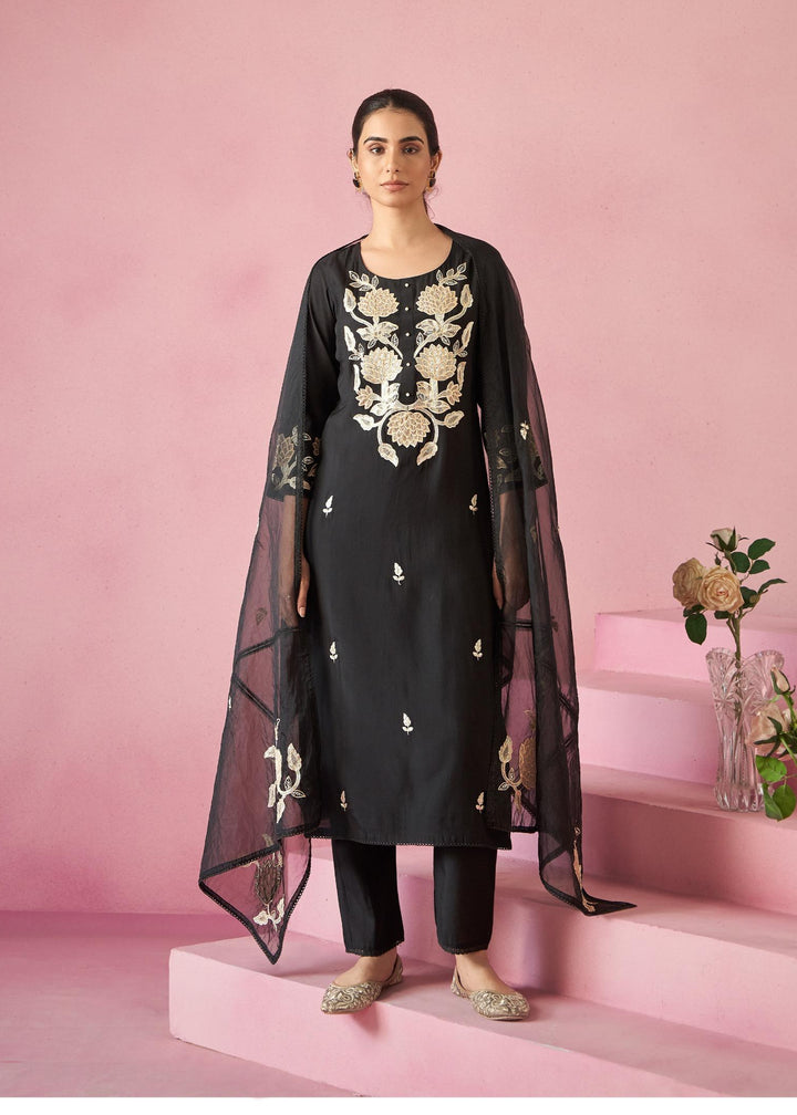 Nadira jade Embroidery Lawn Suit set