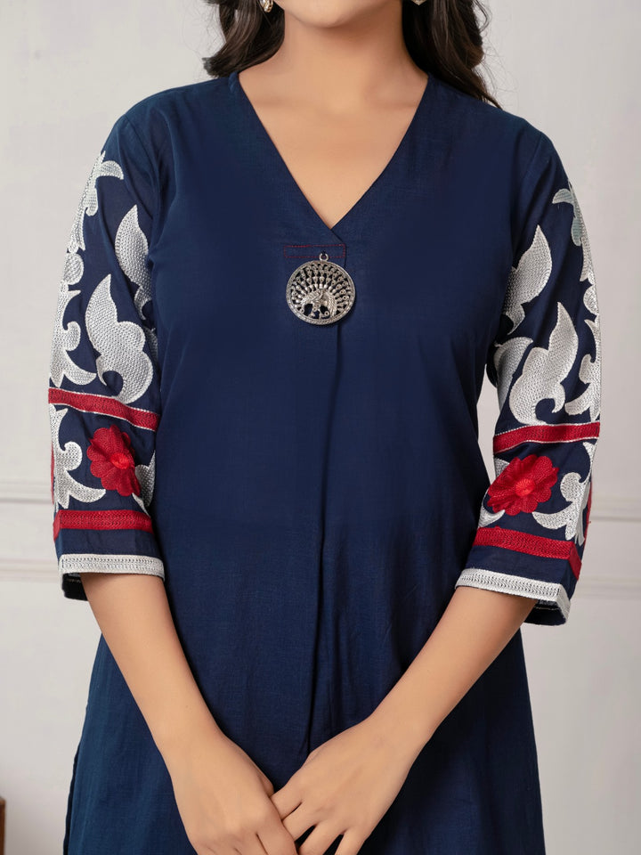 Mika Hibis Embroidery Kurta Pant Set