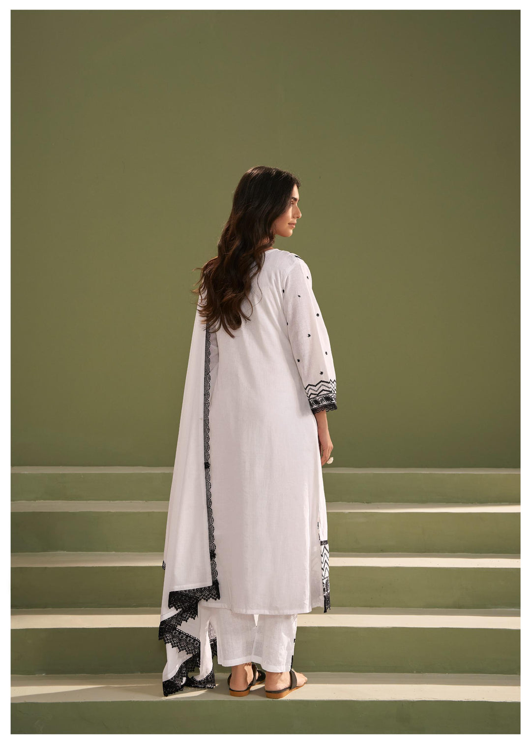 Nadira Seashell Embroidery Suit Set