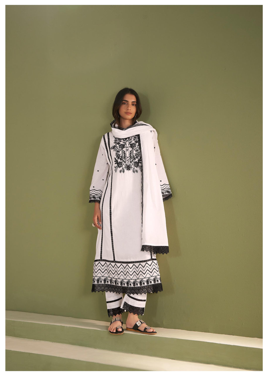 Nadira Seashell Embroidery Suit Set