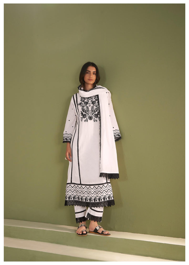 Nadira Seashell Embroidery Suit Set