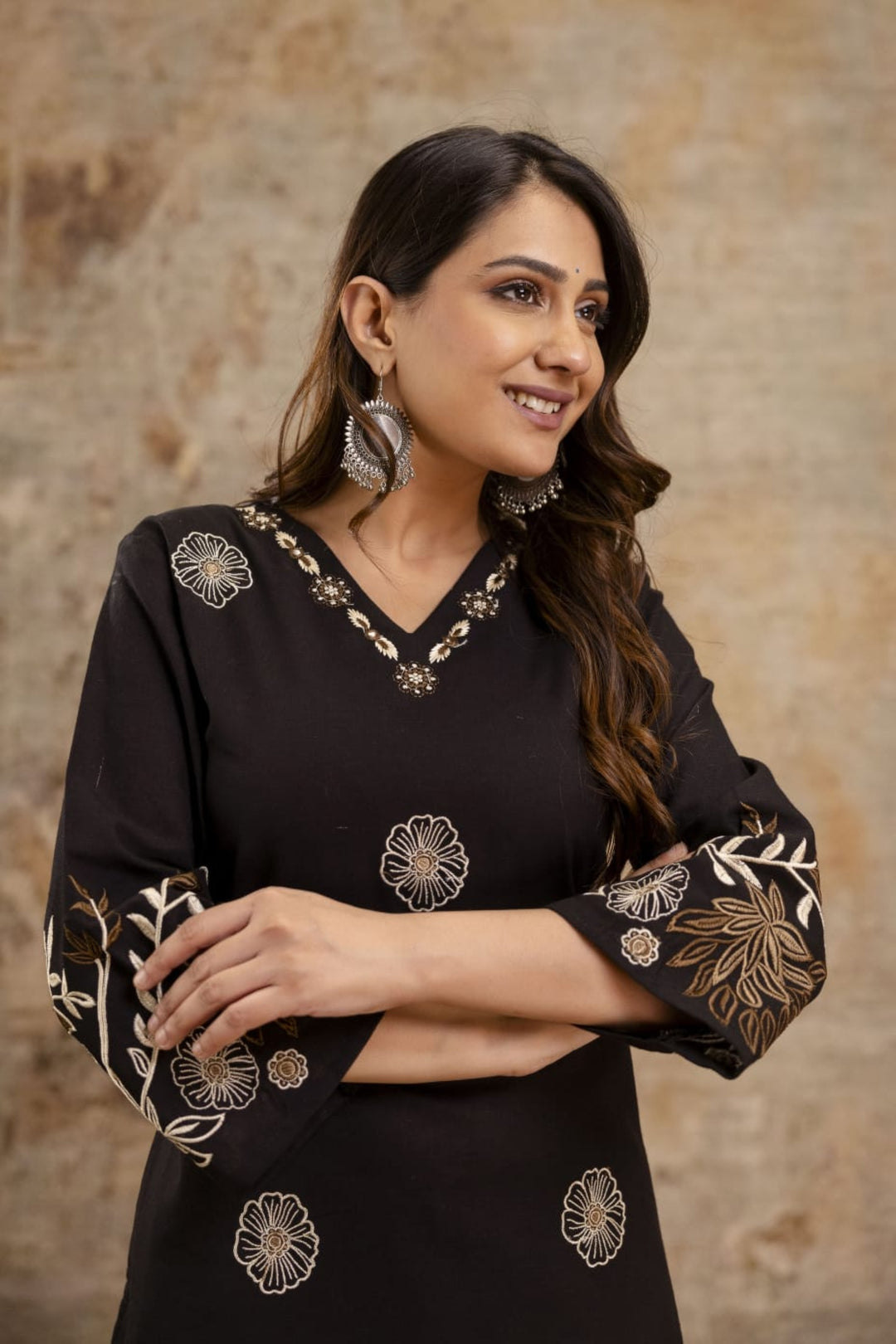 Samiha Carbon Embroidery kurta pant set
