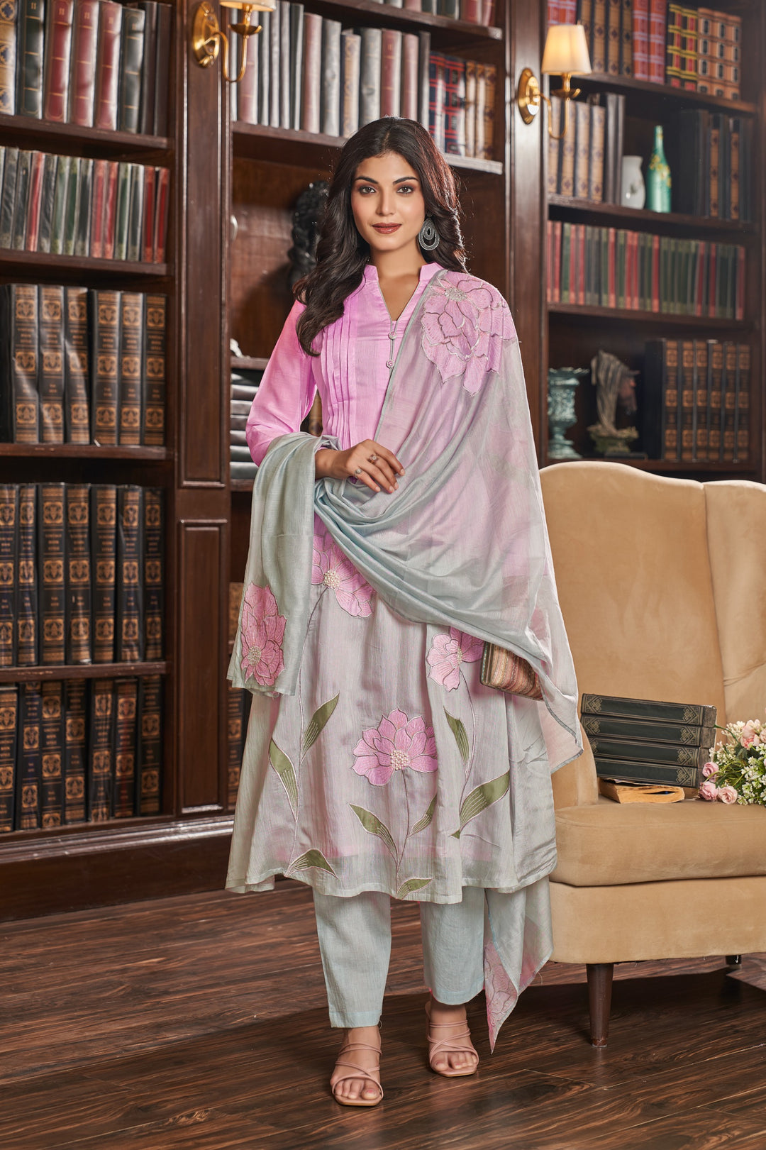 Gaurisha Candy Pure mul Applique Suit set