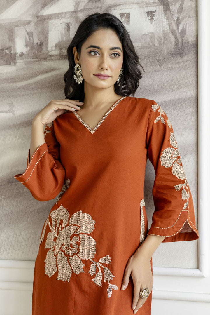 Samiha Sienna Embroidered Kurta Pant Set