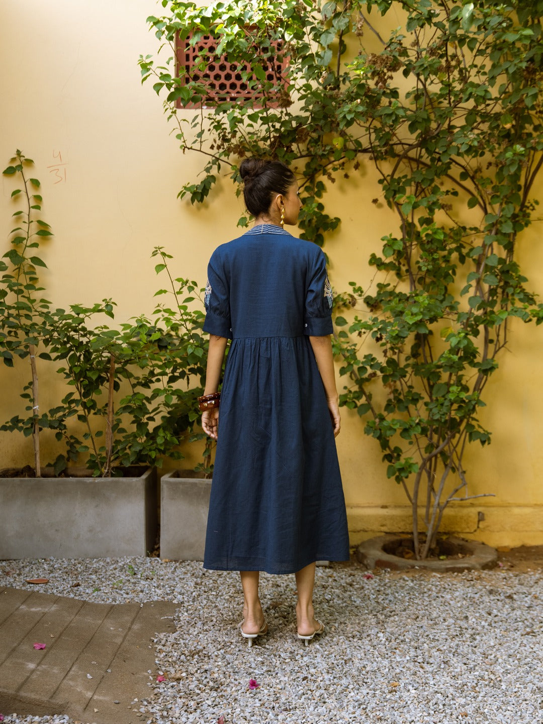 Viva trypan embroidery cotton dress