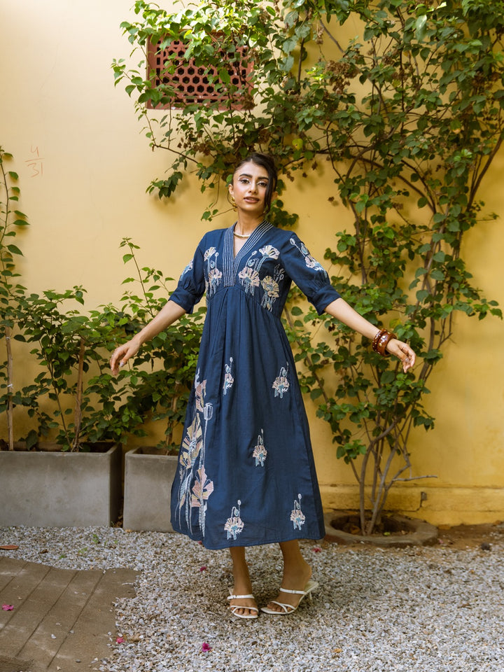 Viva trypan embroidery cotton dress