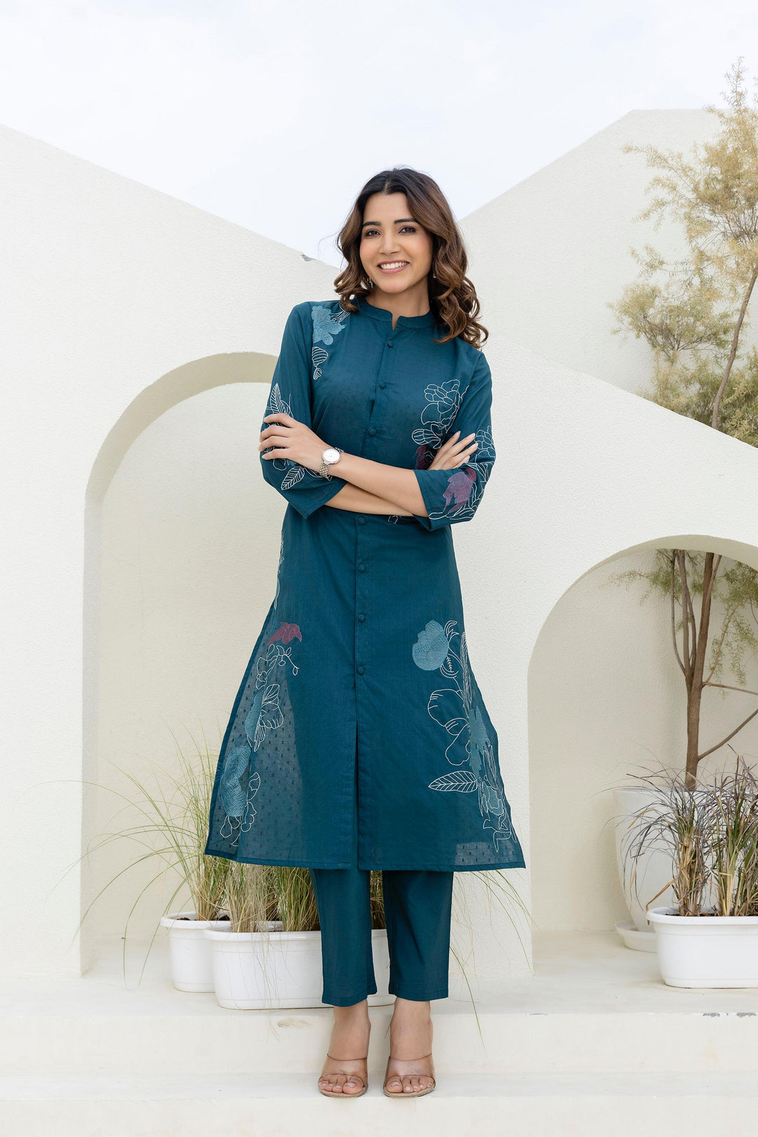 Mokabara Fern Embroidered Cotton Kurta Pant Set