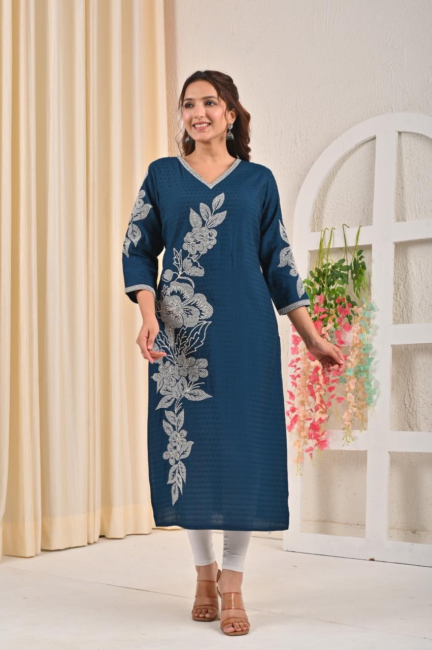 Sarvari Lapis Embroidered Kurti