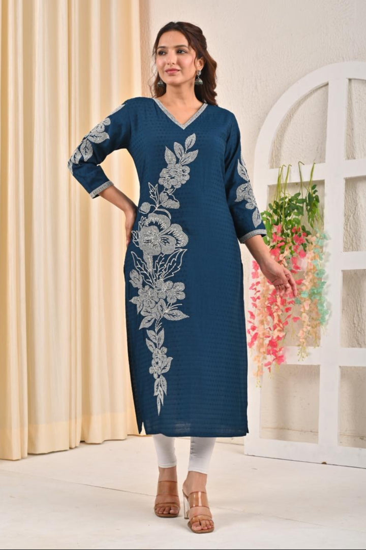 Sarvari Lapis Embroidered Kurti