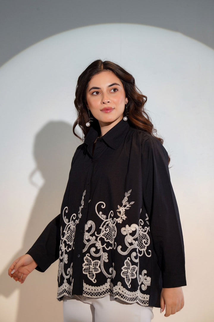 Tiara charcoal embroidery shirt