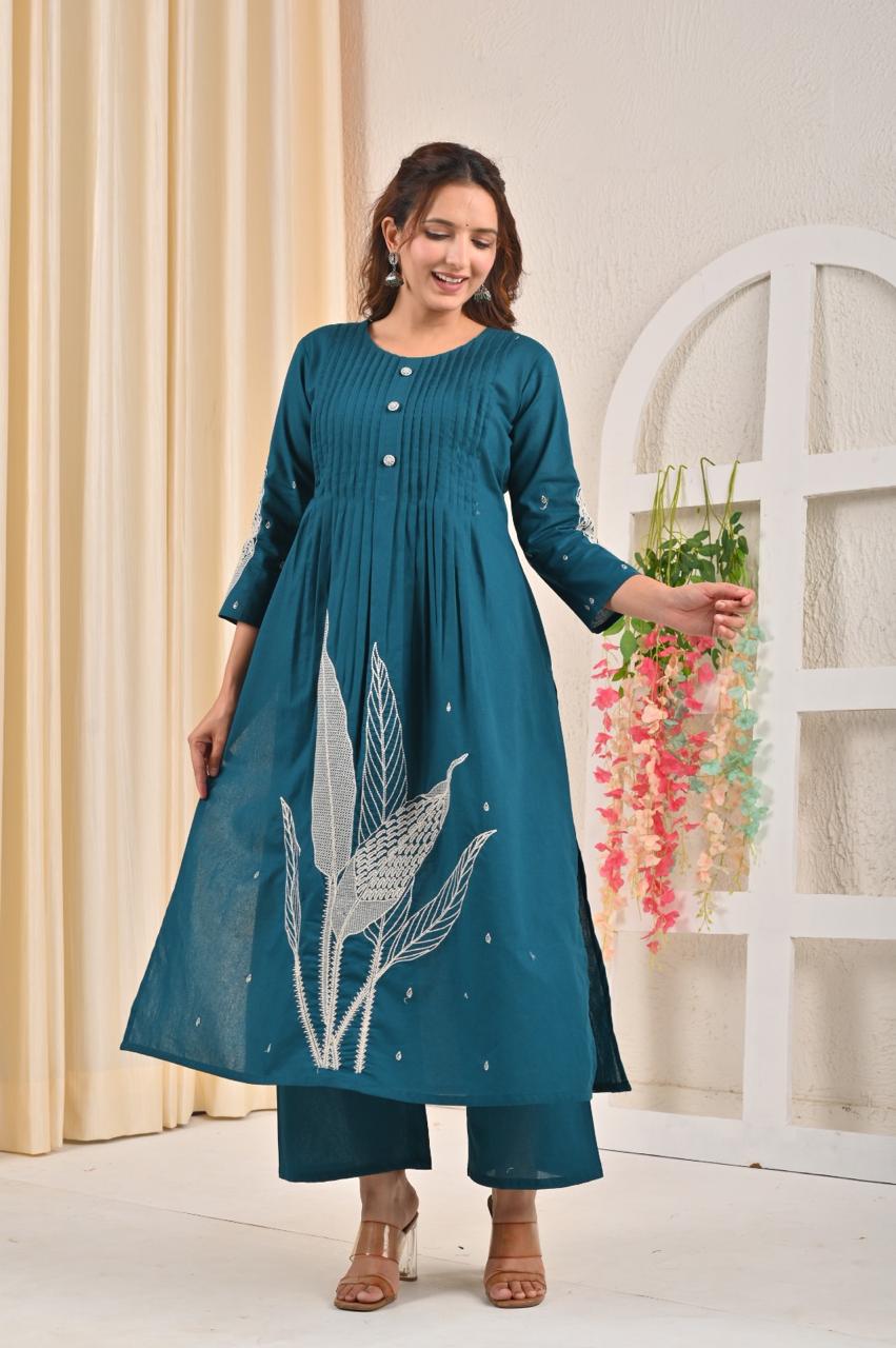 Sarvari Teal Emroidered Kurta Pant Set