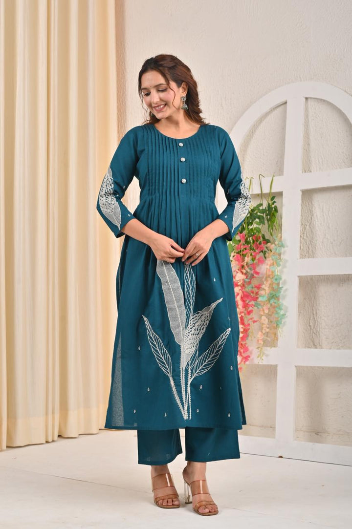 Sarvari Teal Emroidered Kurta Pant Set