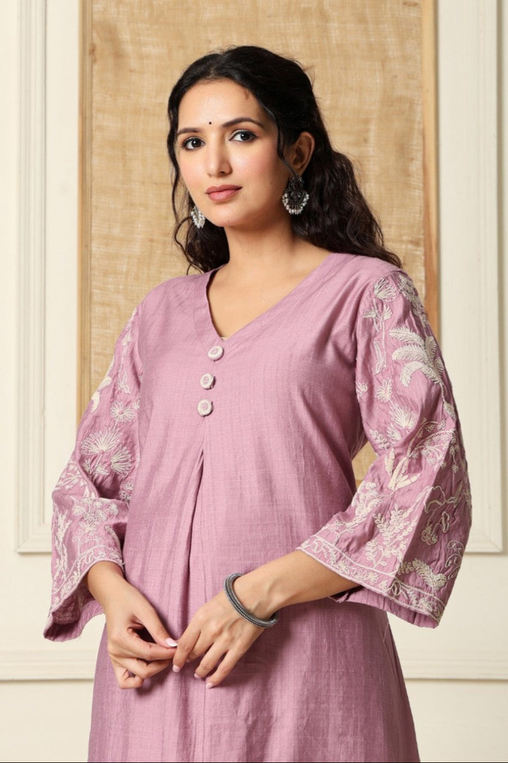 Sumaiya flamingo embroidery kurta pant set