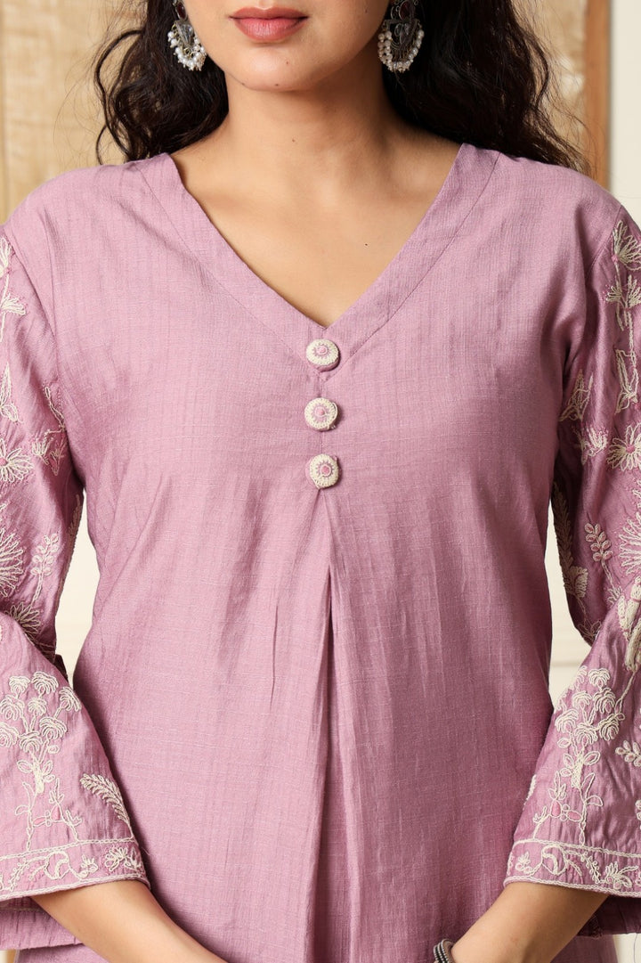 Sumaiya flamingo embroidery kurta pant set