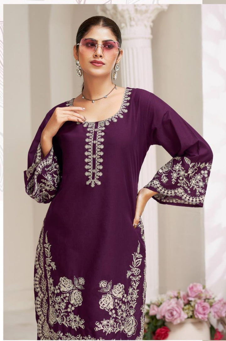 Akon thistle embroidery co-ord set