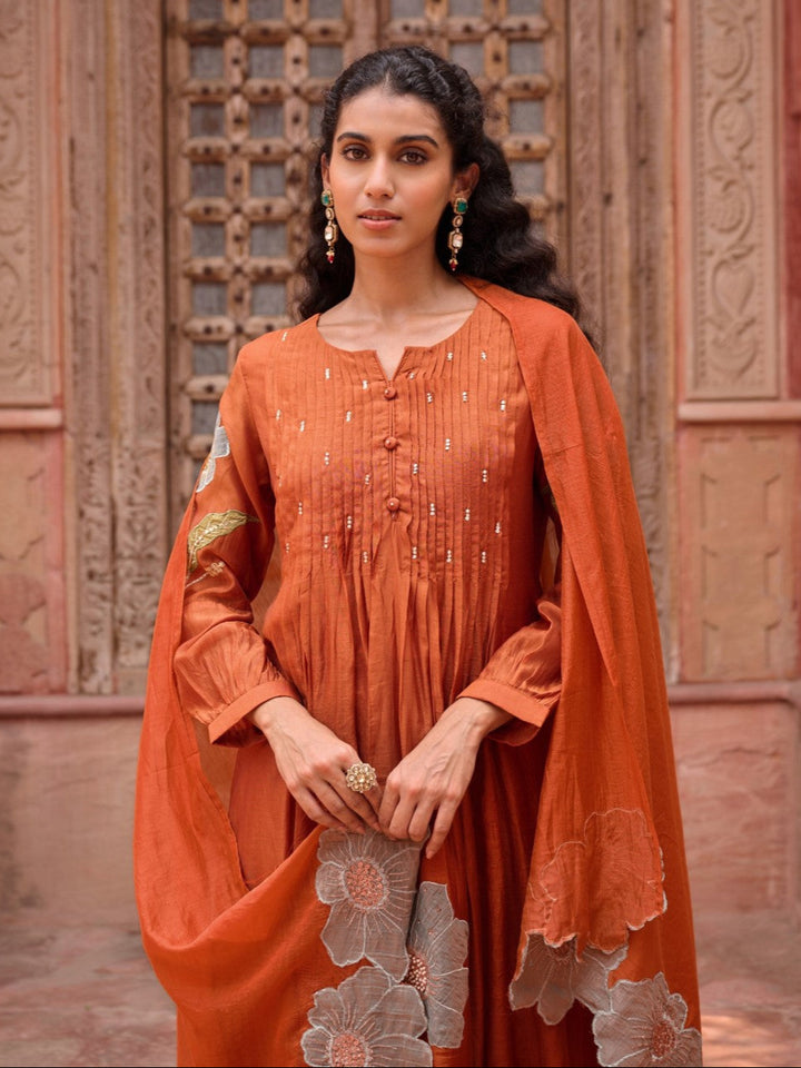 Gaurisha apricot mul chanderi embroidery suit set