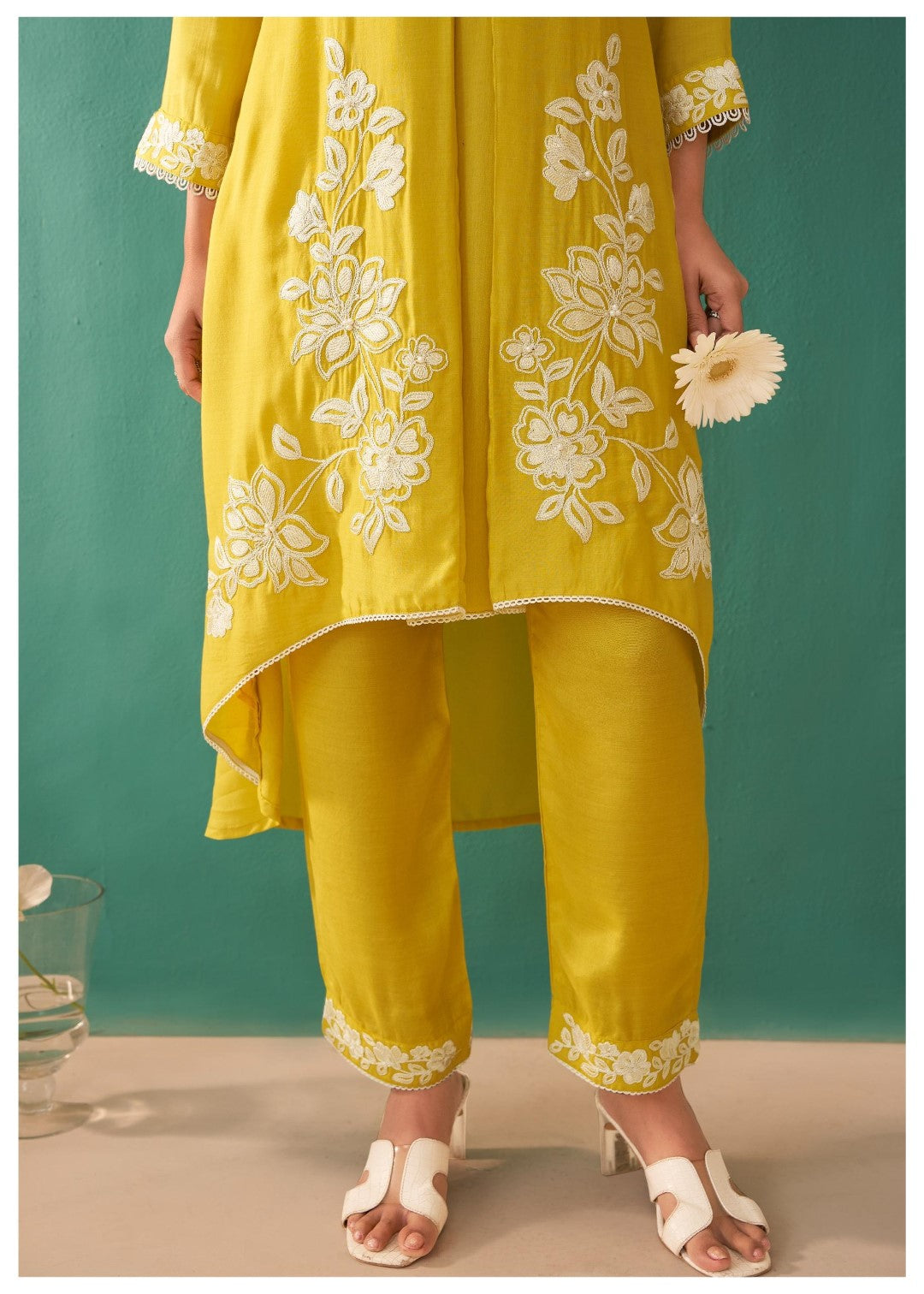 Ira corn Embroidery Suit set