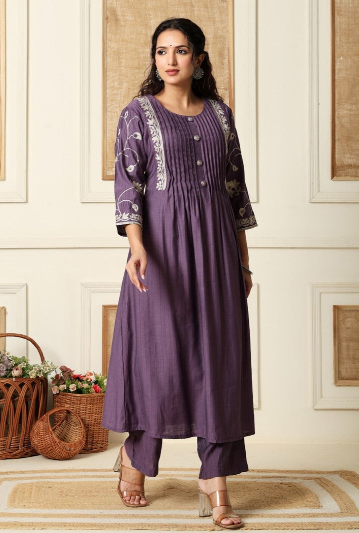 Sumaiya Orchid Embroidery Kurta Pant Set