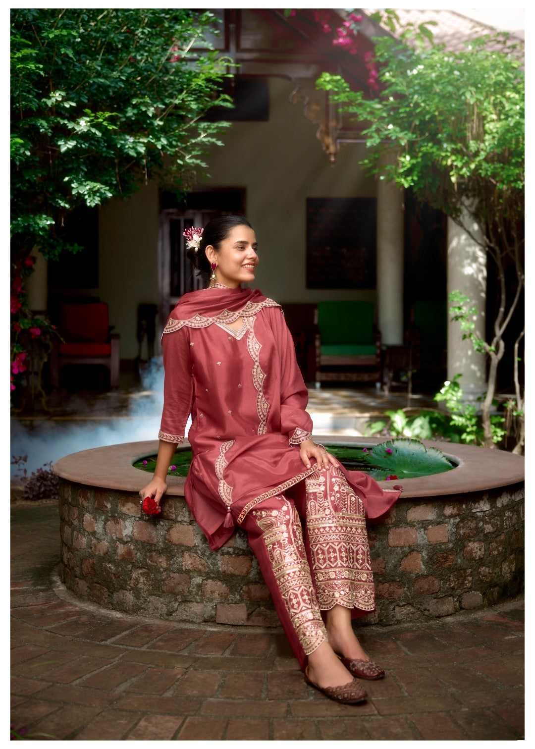 Barista Rust Full embroidery suit set