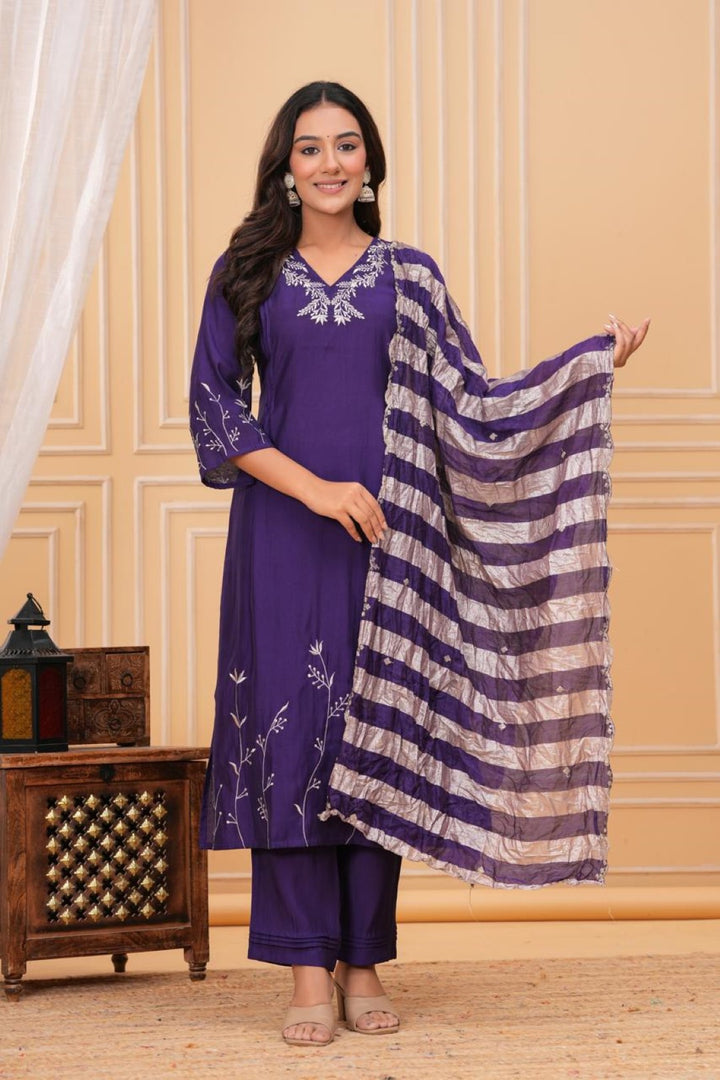 Jayti Grape Work Suit Set