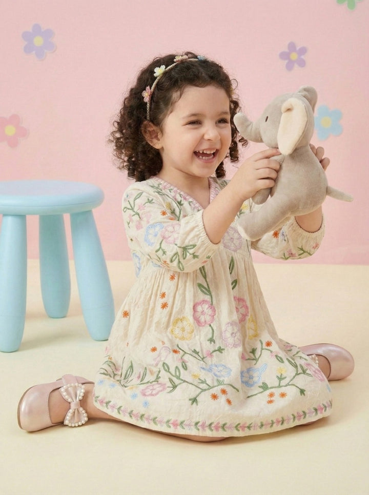 Joy daisy embroidery cotton dress