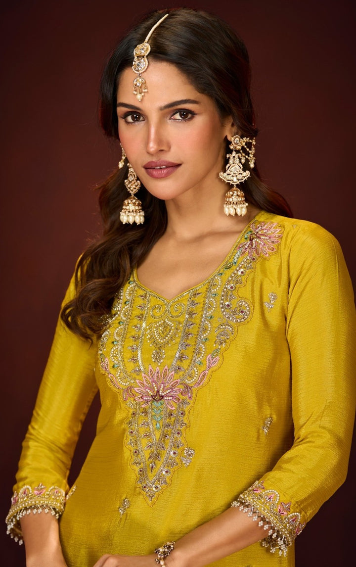Haniya Amber Full Work Suit Set