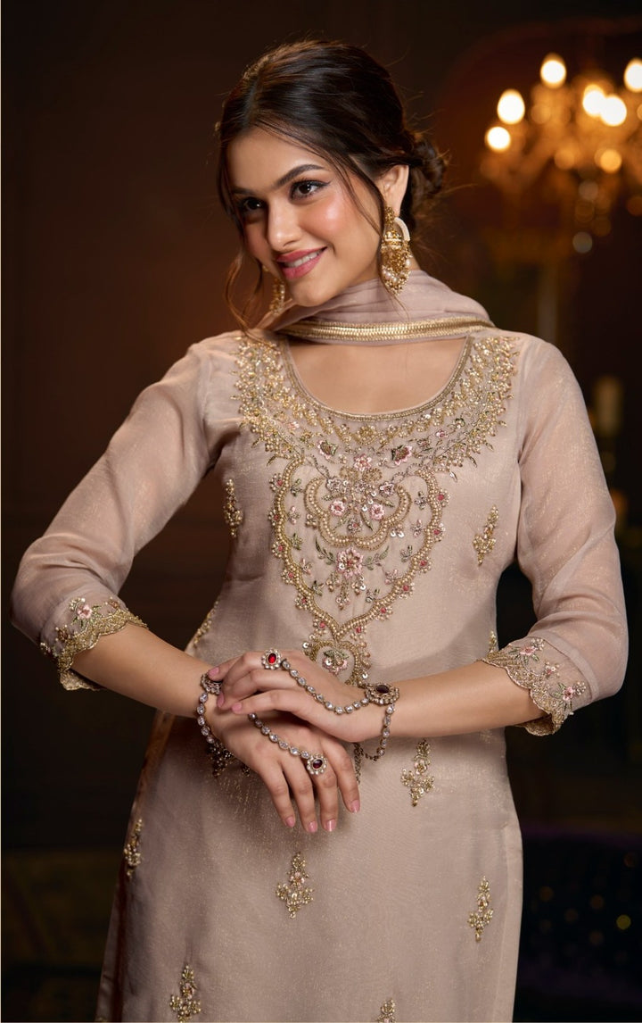 Haniya Daisy Full Heavy Work Gharara Set