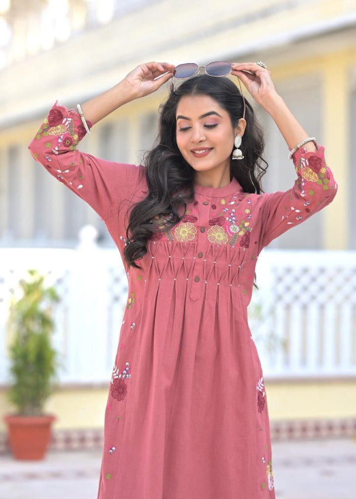 Chandri Rose Embroidered Kurta Pant Set