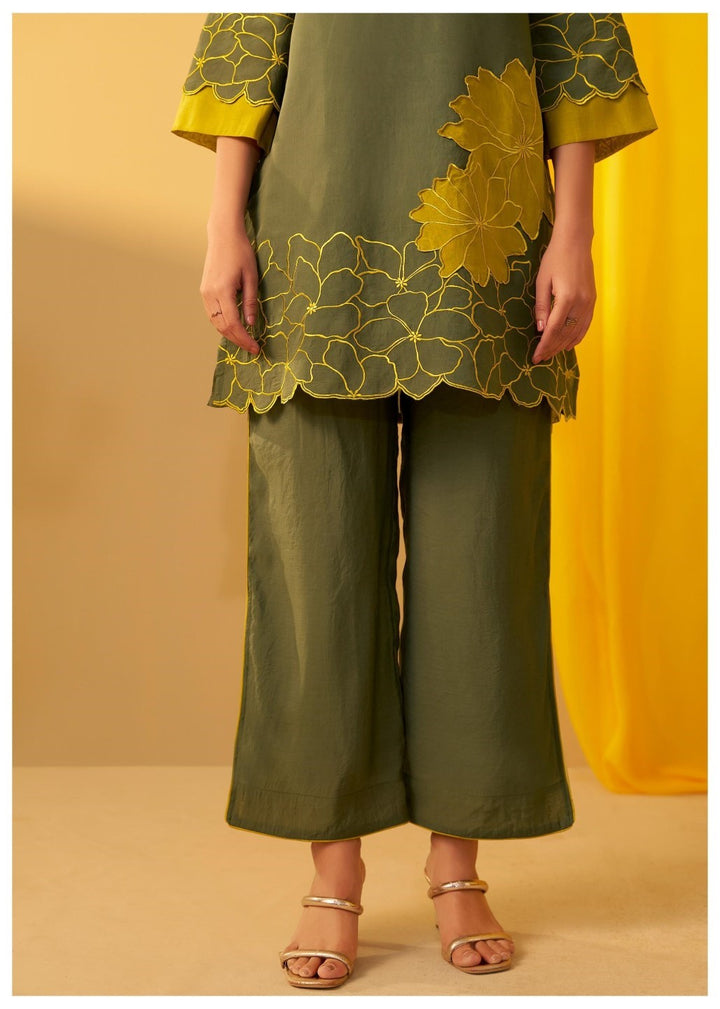 Tisca pear applique co-ord set