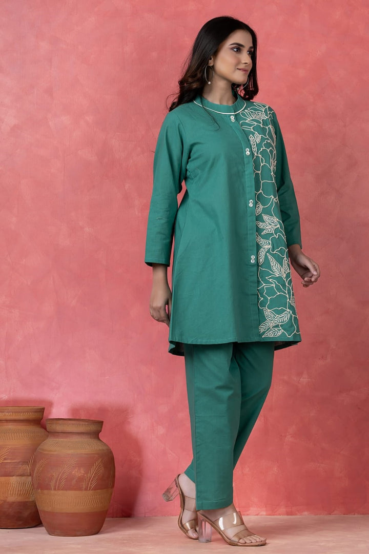 Gaur kelly embroidery cotton co-ord set