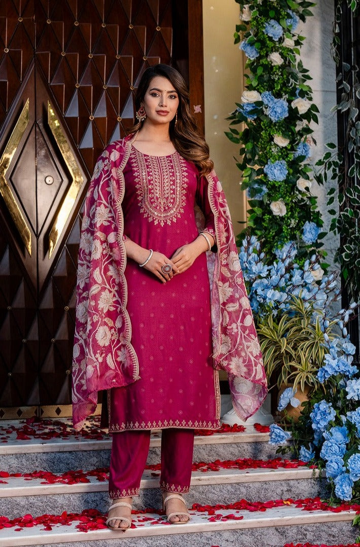 Gunjan Rose Suit Set