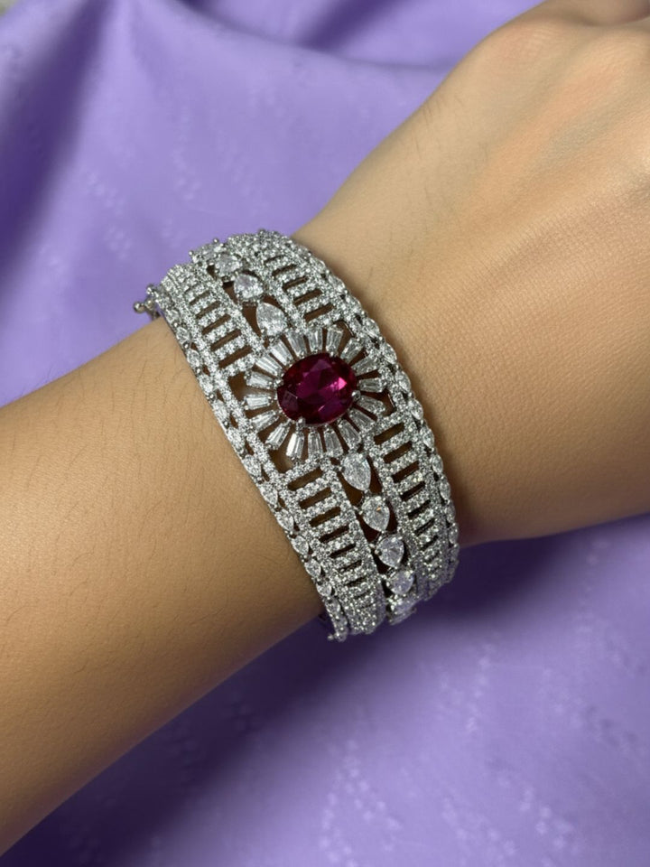 ANTAARA DELICATE DIAMOND BRACELET