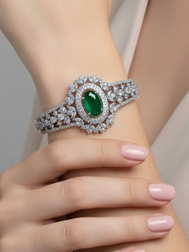 ANTAARA DELICATE DIAMOND BRACELET