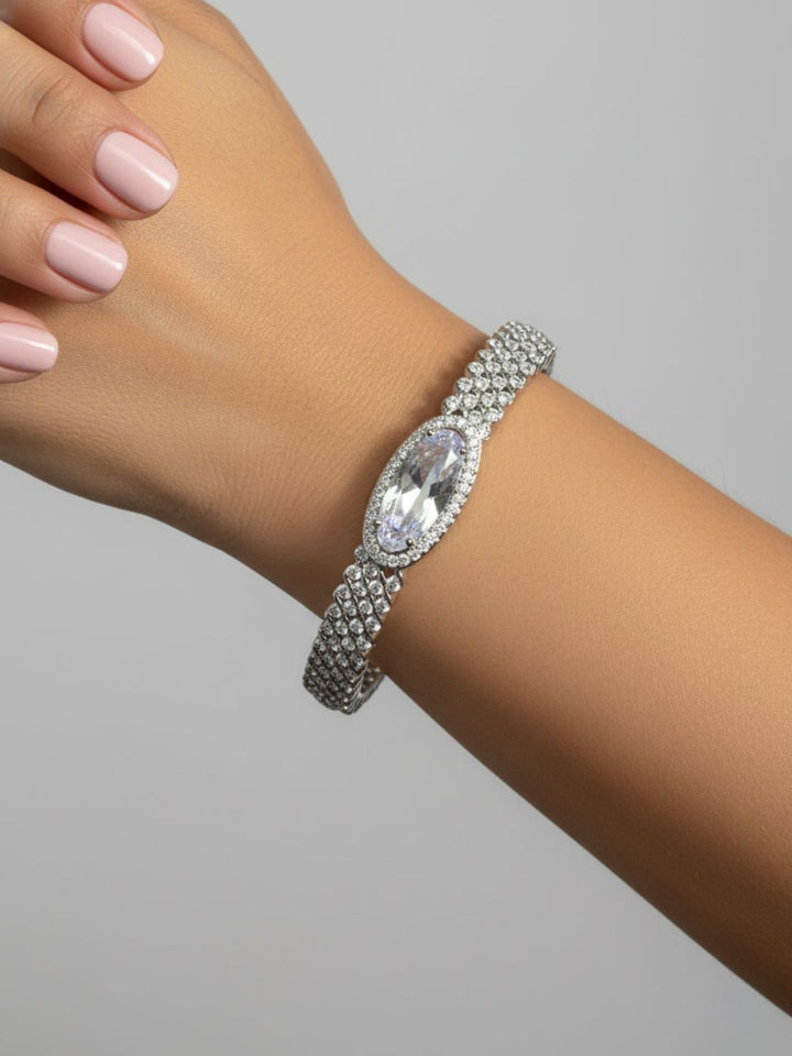 ANTAARA DELICATE DIAMOND BRACELET