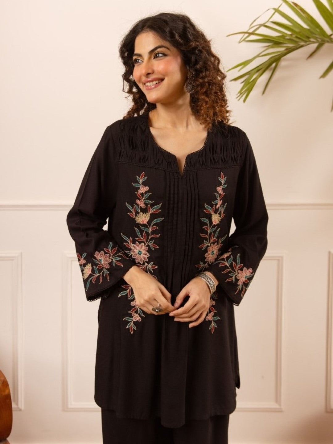 Karen soot embroidery cotton co-ord set