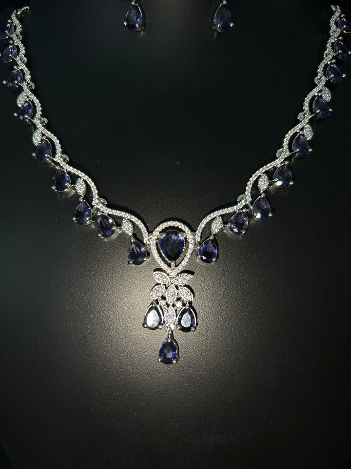 Antaara Diamond Necklace with Earings