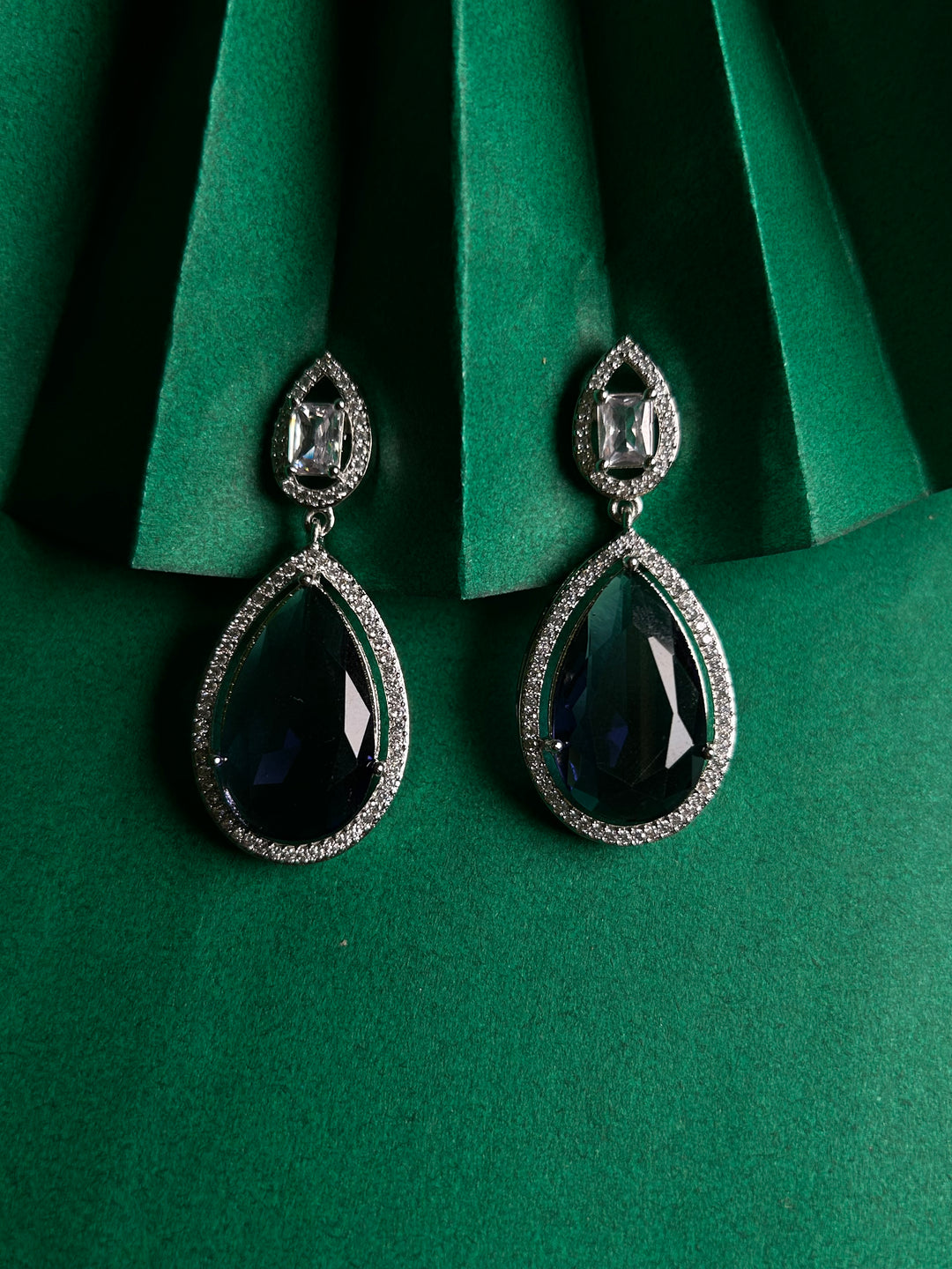 Savana Diamond Earings