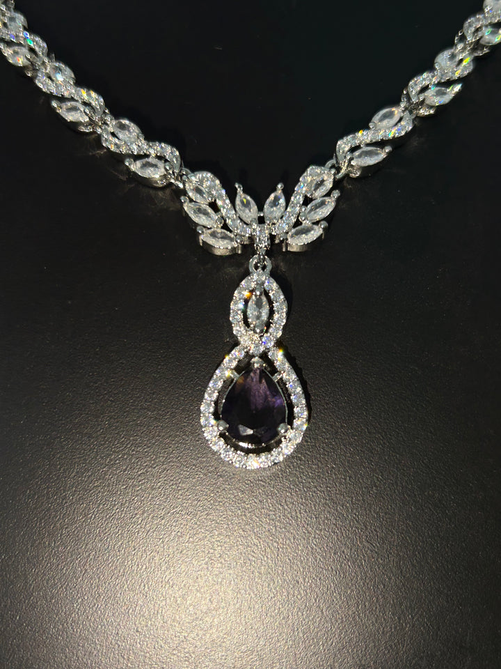 Antaara Diamond Necklace with Earings
