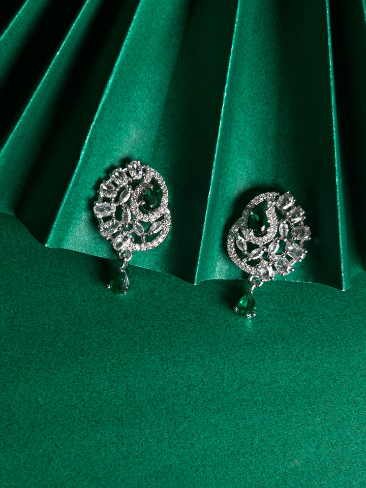 Savana Diamond Earing & Pendant Set