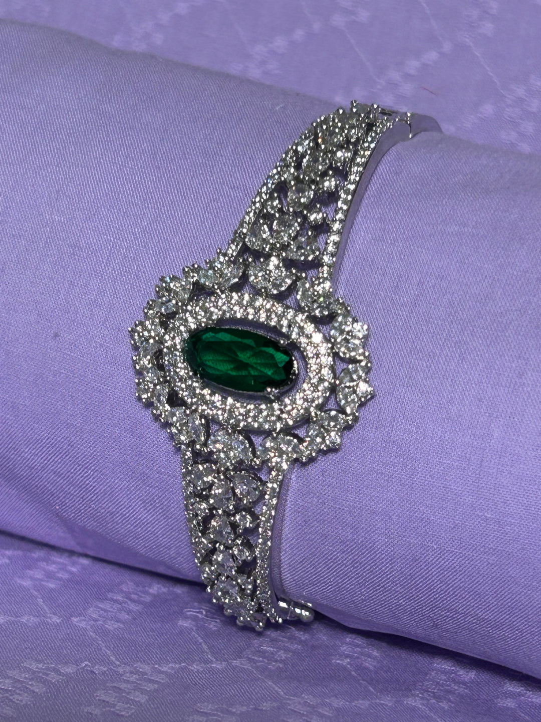 ANTAARA DELICATE DIAMOND BRACELET