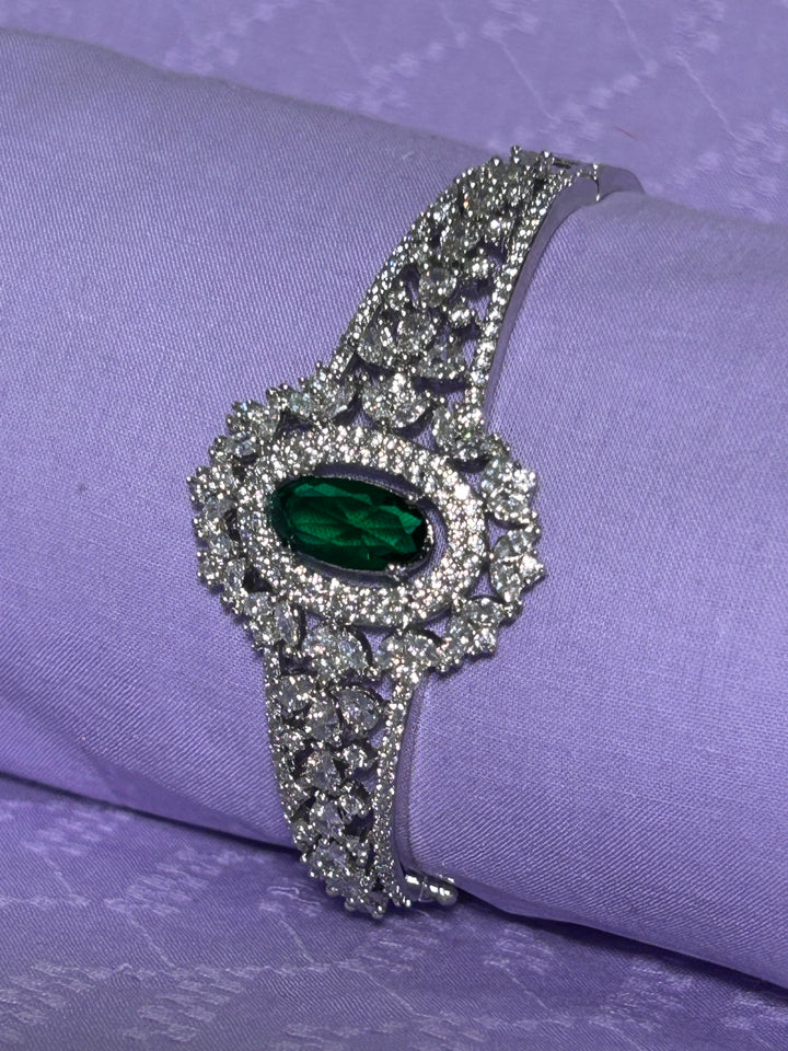 ANTAARA DELICATE DIAMOND BRACELET