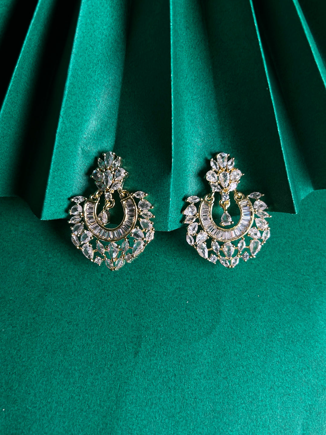 Antaara Diamond & pearl Necklace Earing Set