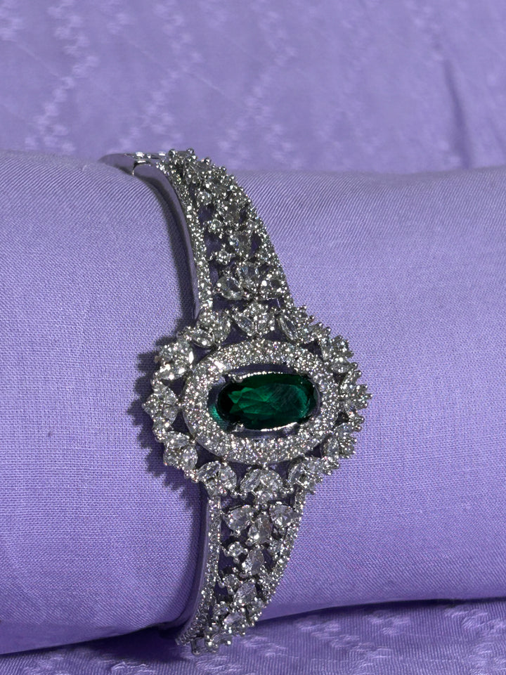 ANTAARA DELICATE DIAMOND BRACELET