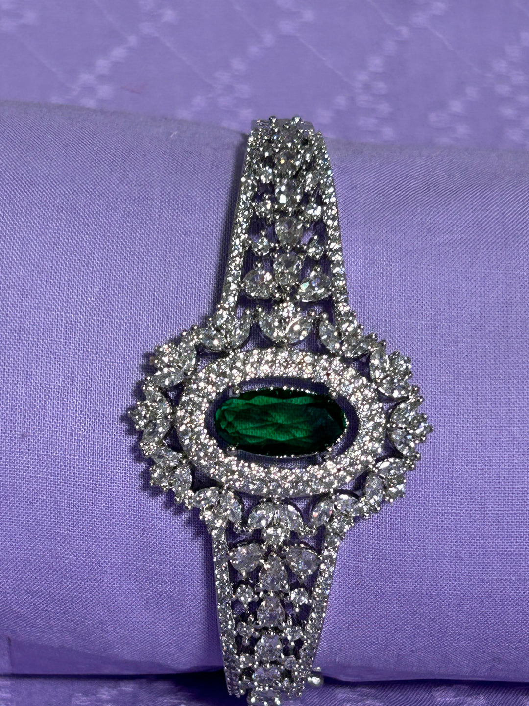 ANTAARA DELICATE DIAMOND BRACELET
