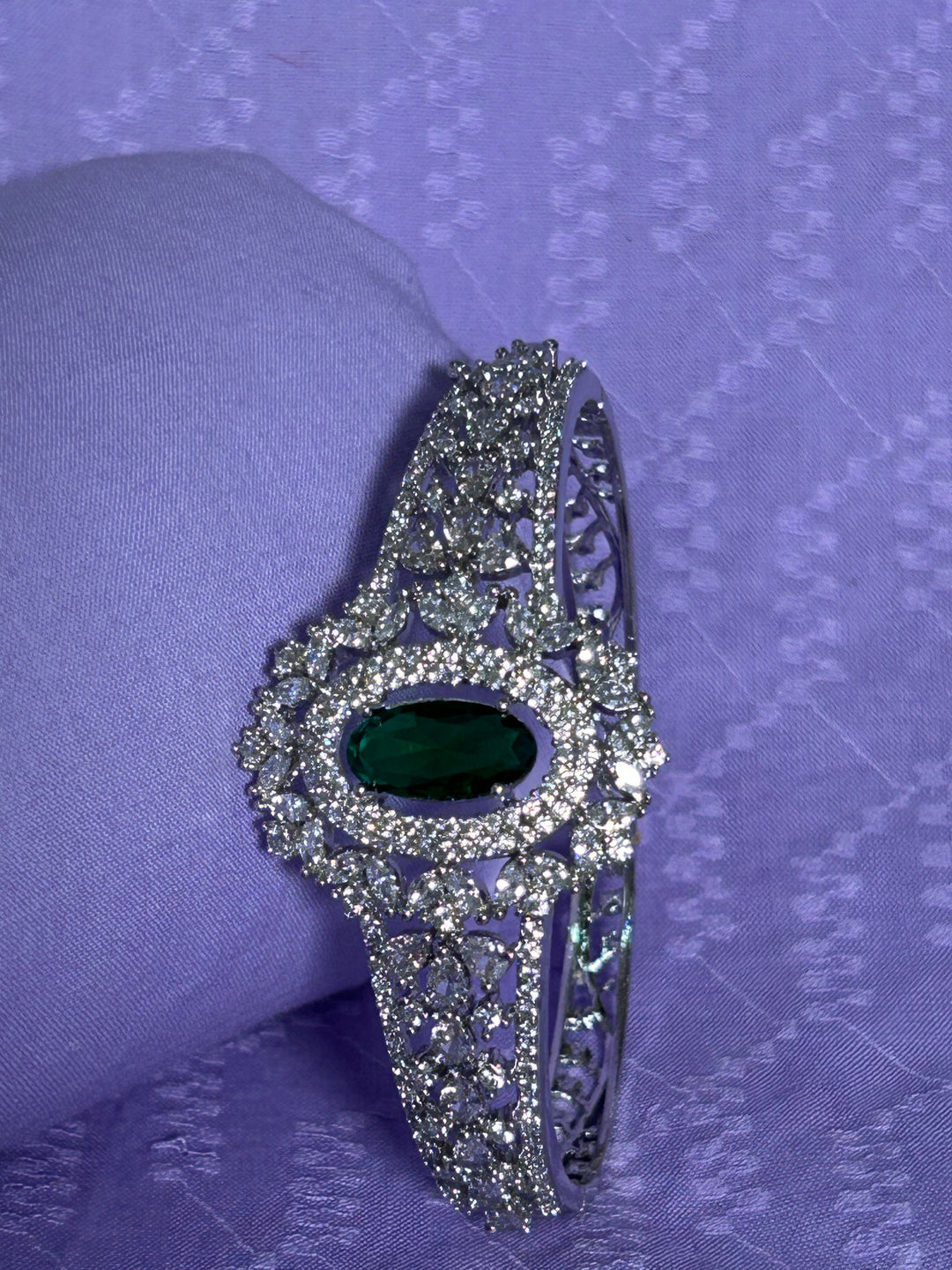 ANTAARA DELICATE DIAMOND BRACELET