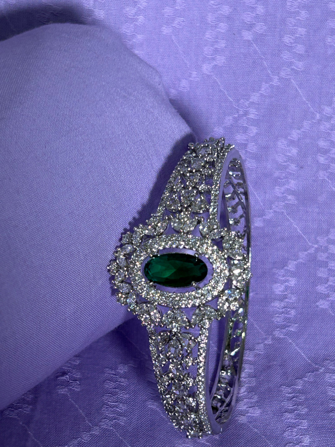 ANTAARA DELICATE DIAMOND BRACELET