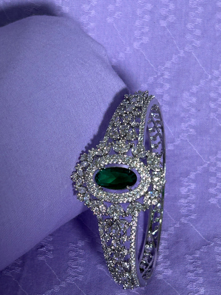 ANTAARA DELICATE DIAMOND BRACELET