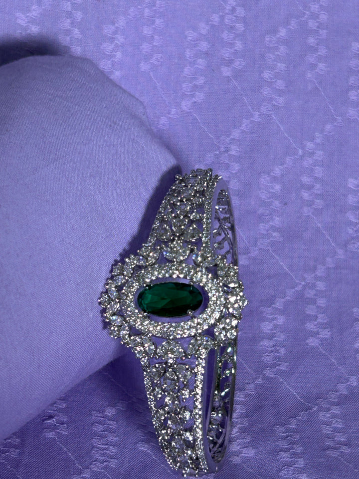 ANTAARA DELICATE DIAMOND BRACELET